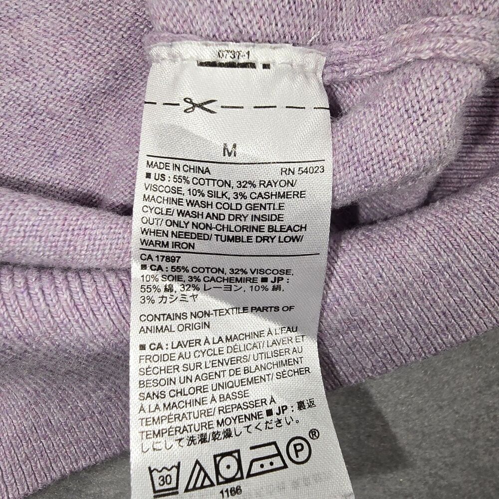 Banana Republic Men's Medium Luxury Blend V-Neck Purple Silk Cashmere  Sweater - Picture 5 of 6